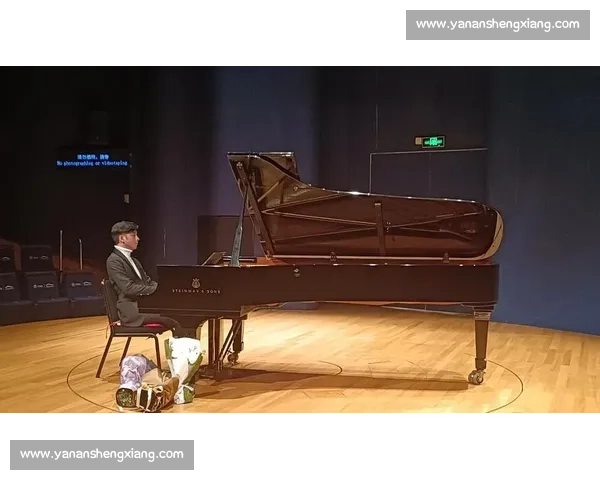 钢琴比赛评委点评：精准分析演奏技巧与情感表达的完美结合